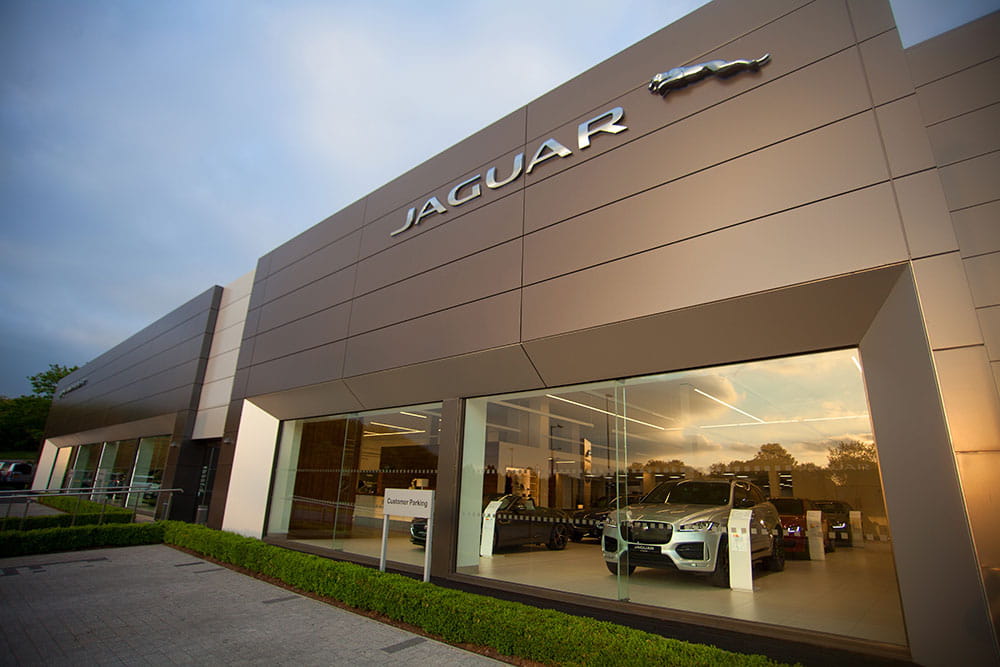 Lookers Jaguar and Land Rover opens brand new facility in West London