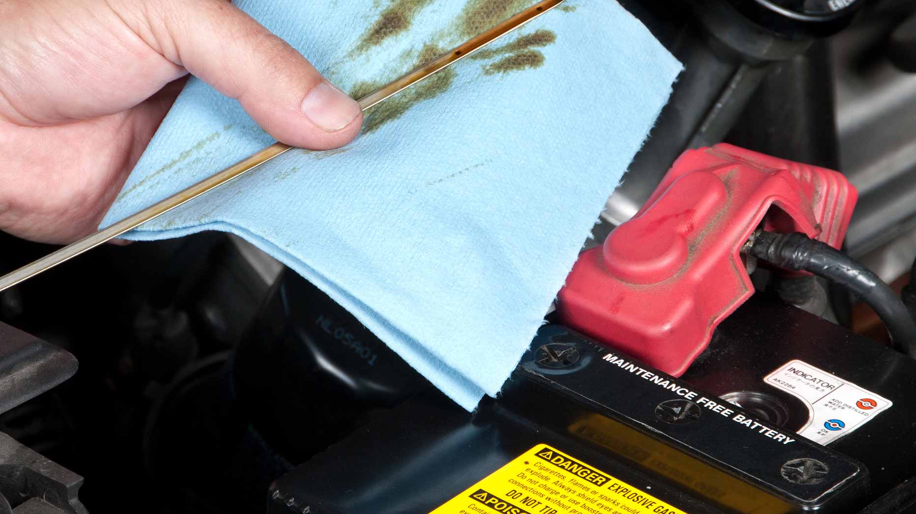 How to check your car oil