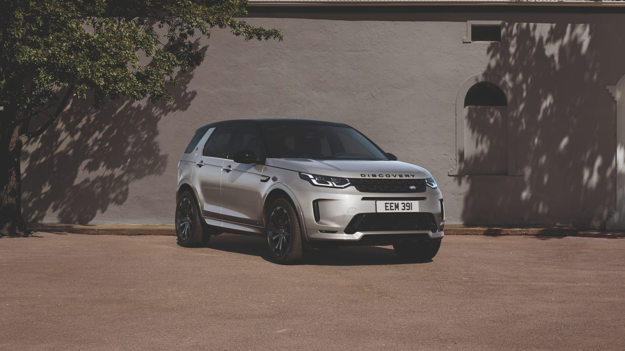 Used Land Rover and Range Rover for sale at Lookers