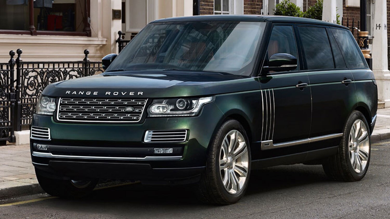 Holland & Holland Range Rover Lookers Land Rover News