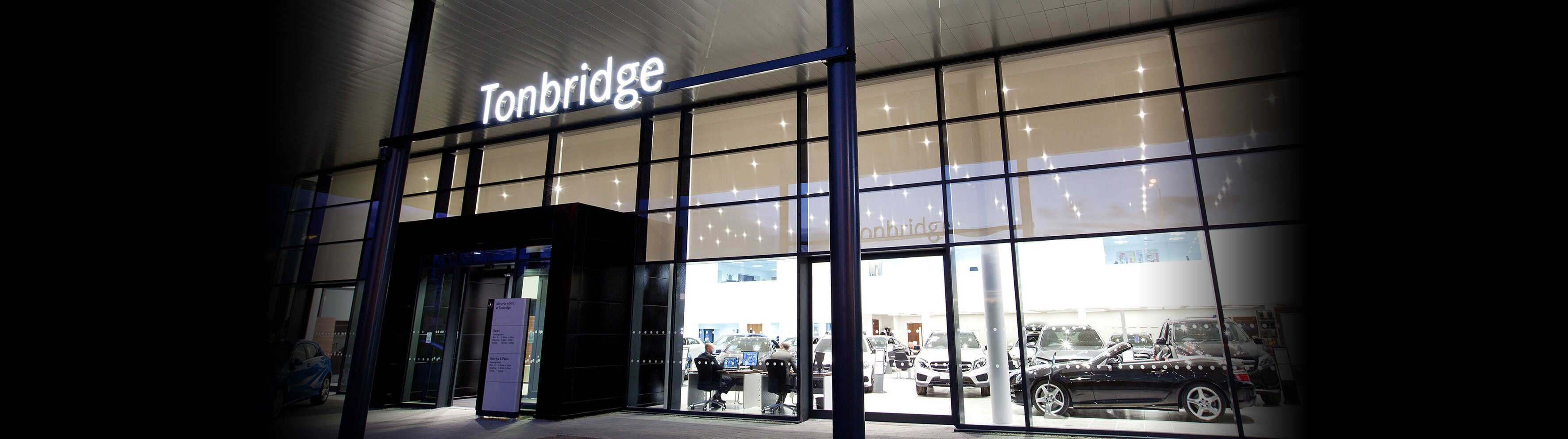 tonbridge-opening-ceremony-lookers-mercedes