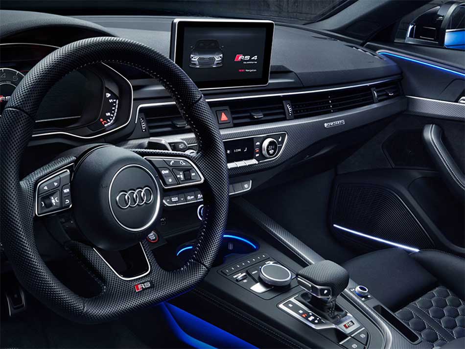 Audi A4 RS4 Avant interior