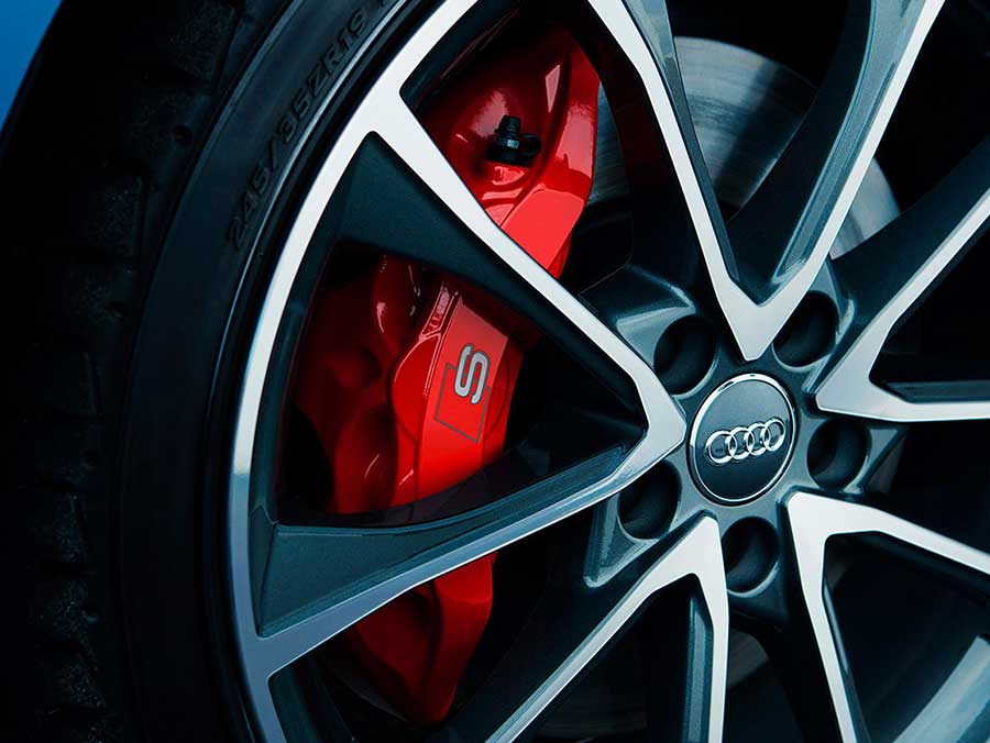 Audi S4 wheel trim