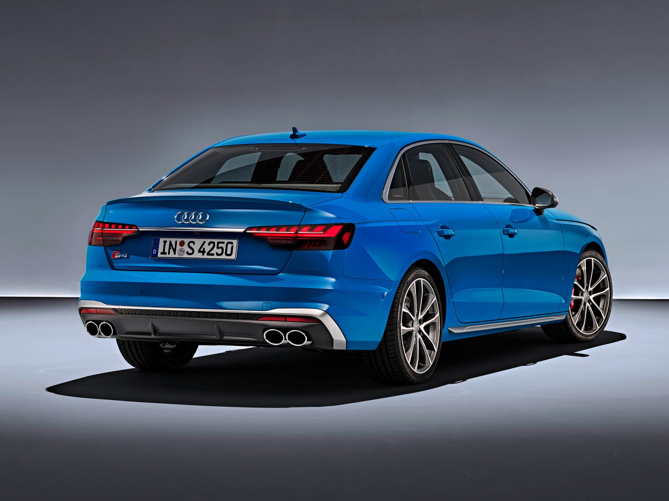 Audi S4 Saloon rear