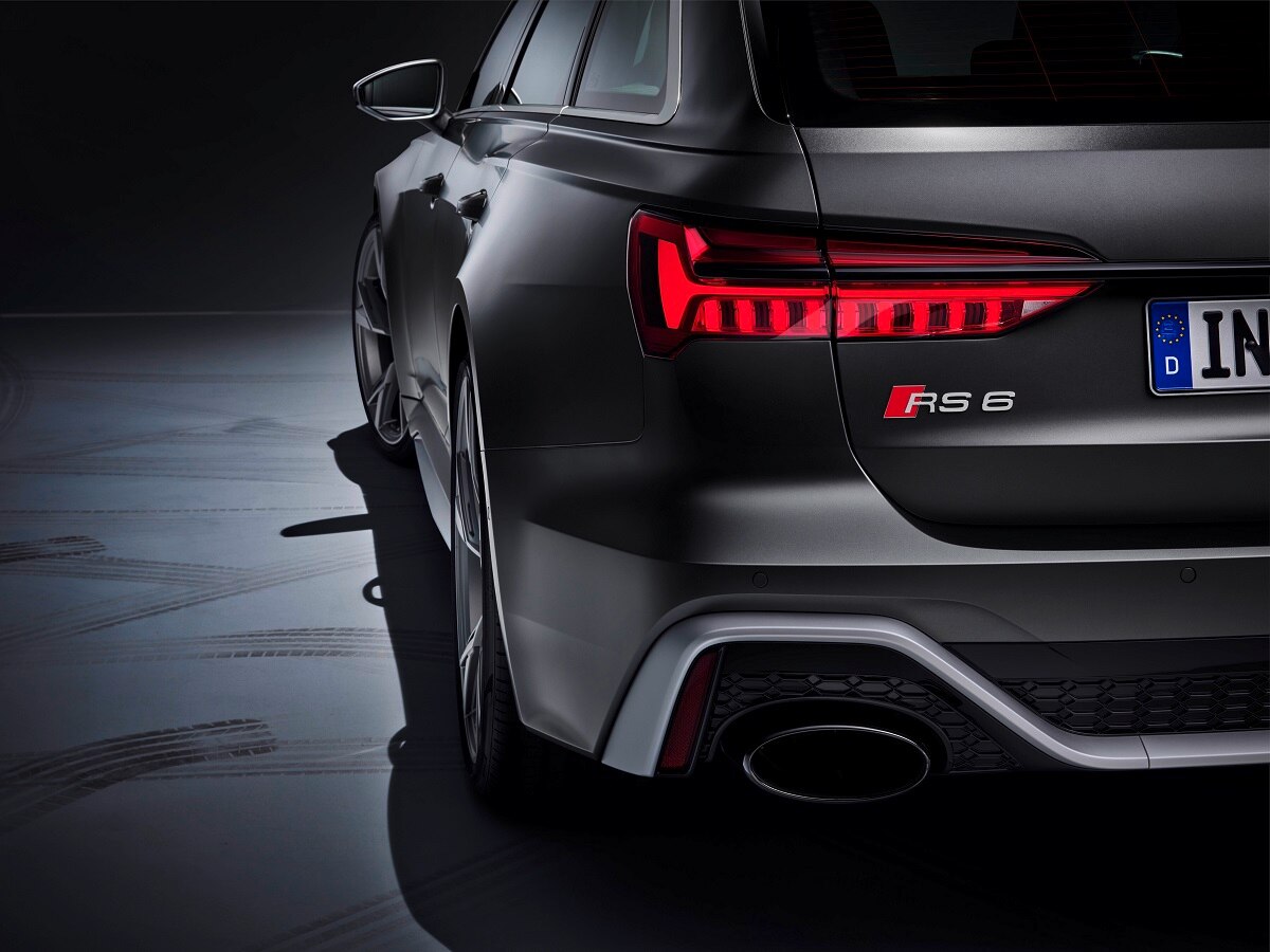 Audi RS6 Avant rear light