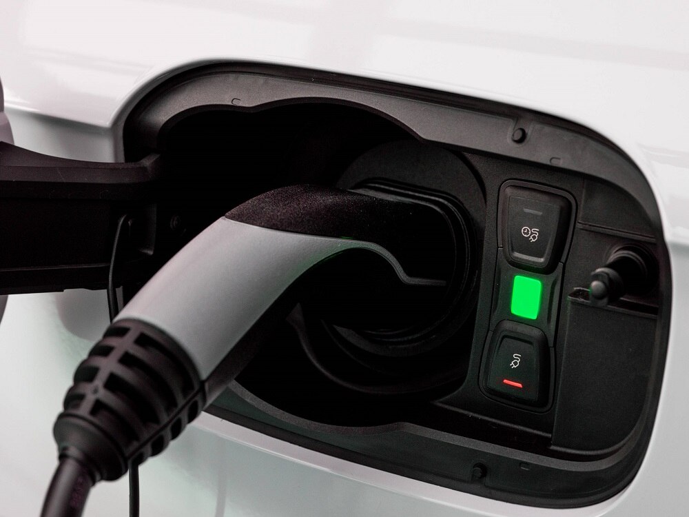 Audi Q5 TFSI e charger