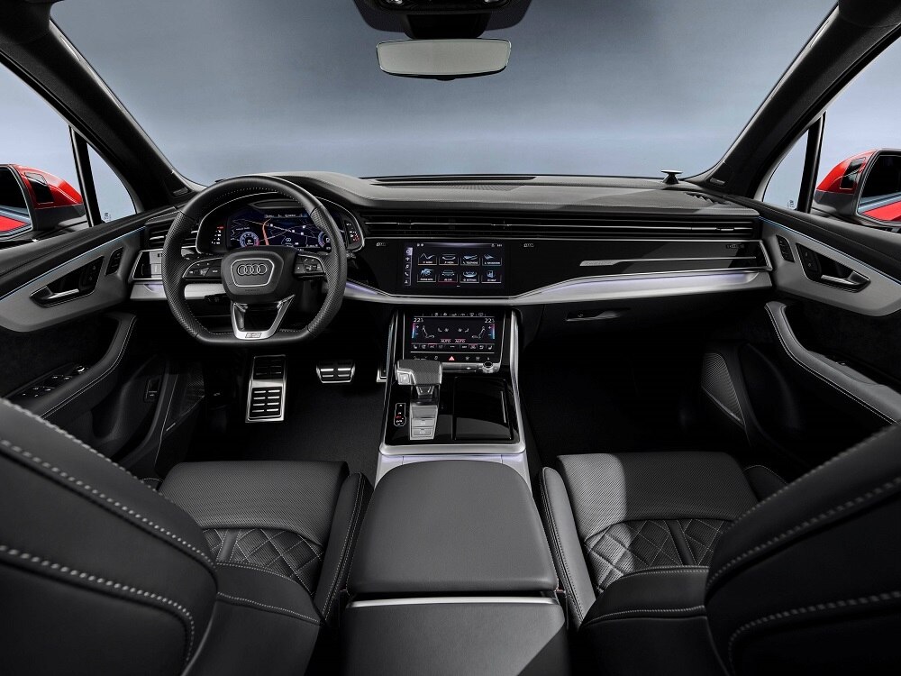Audi Q7 interior