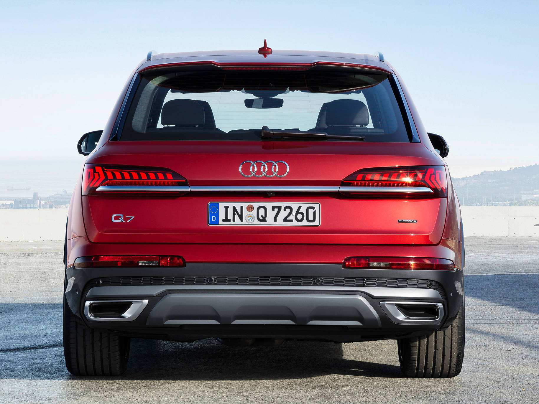 Audi Q7 grill
