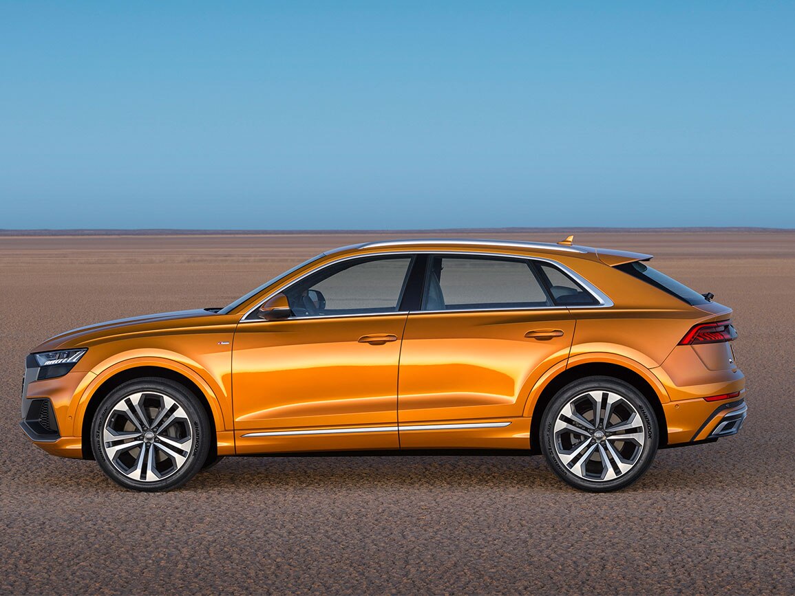 Audi Q8 in orange