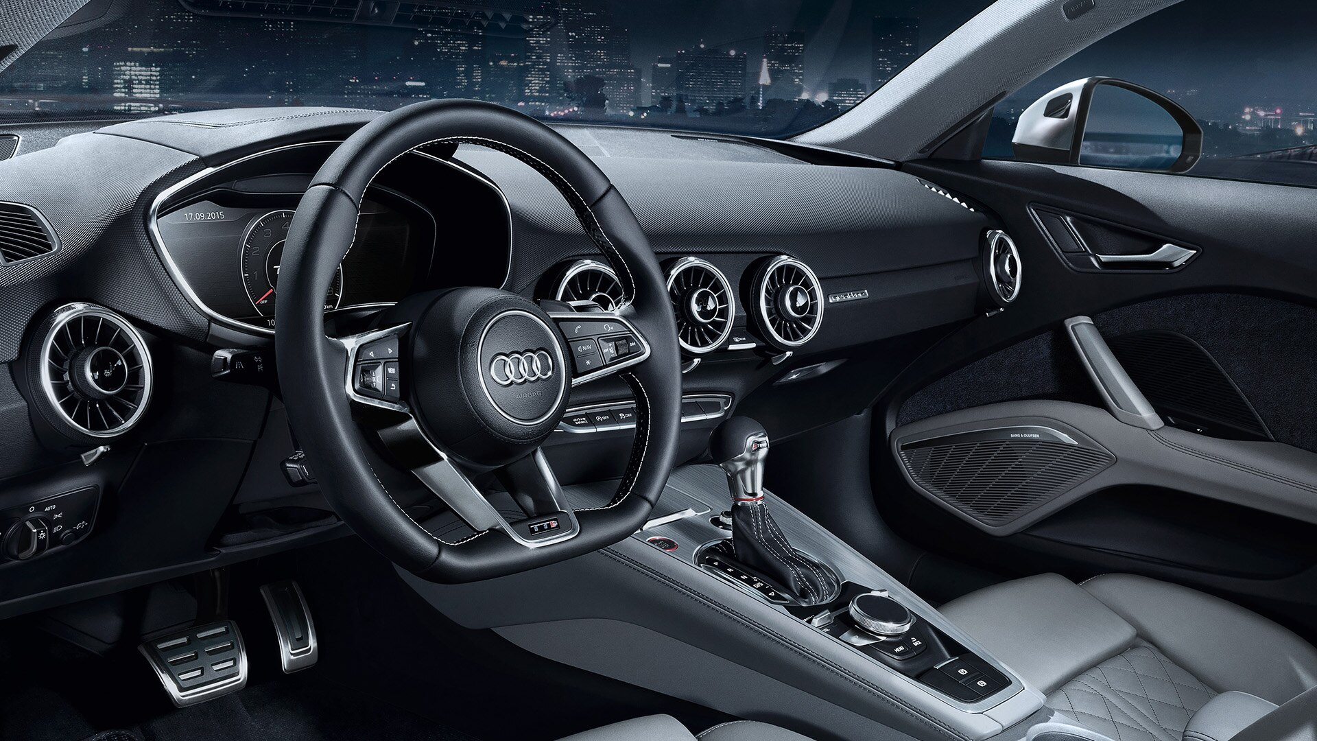 Audi TTS Coupe interior