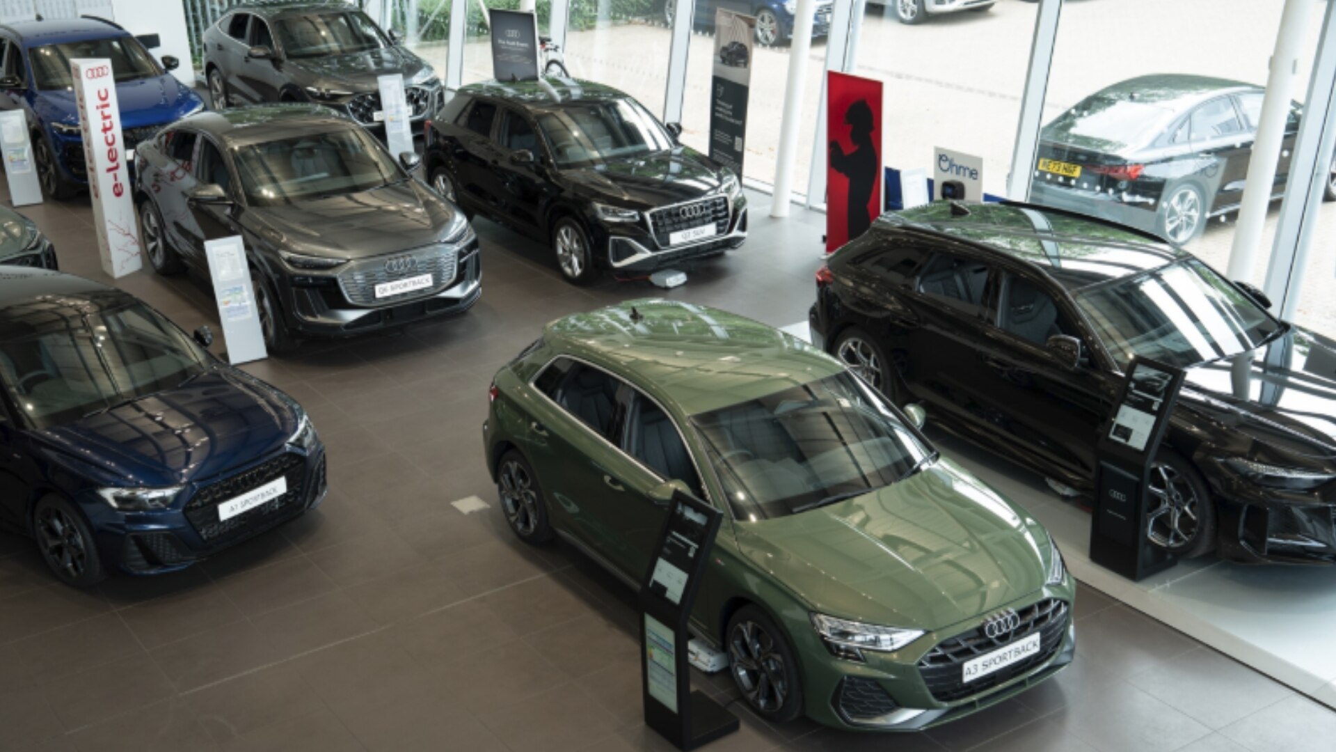 Audi 76 Plate