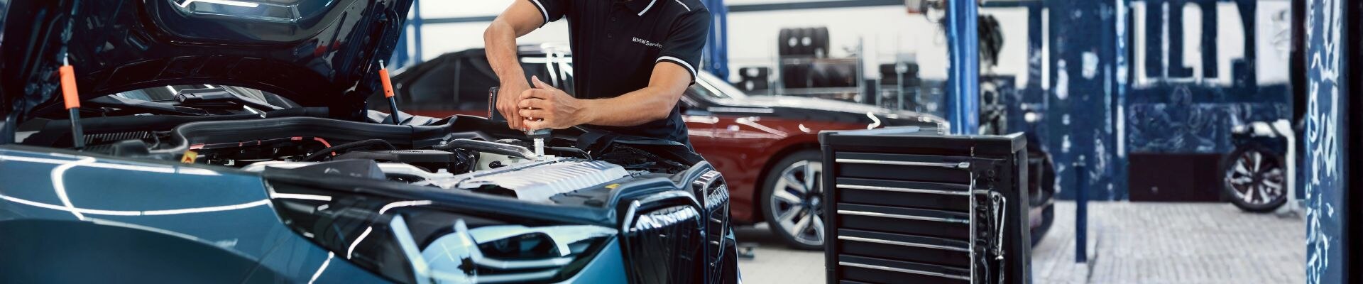 Bmw Service Offer Carousel Item 1920 X 400