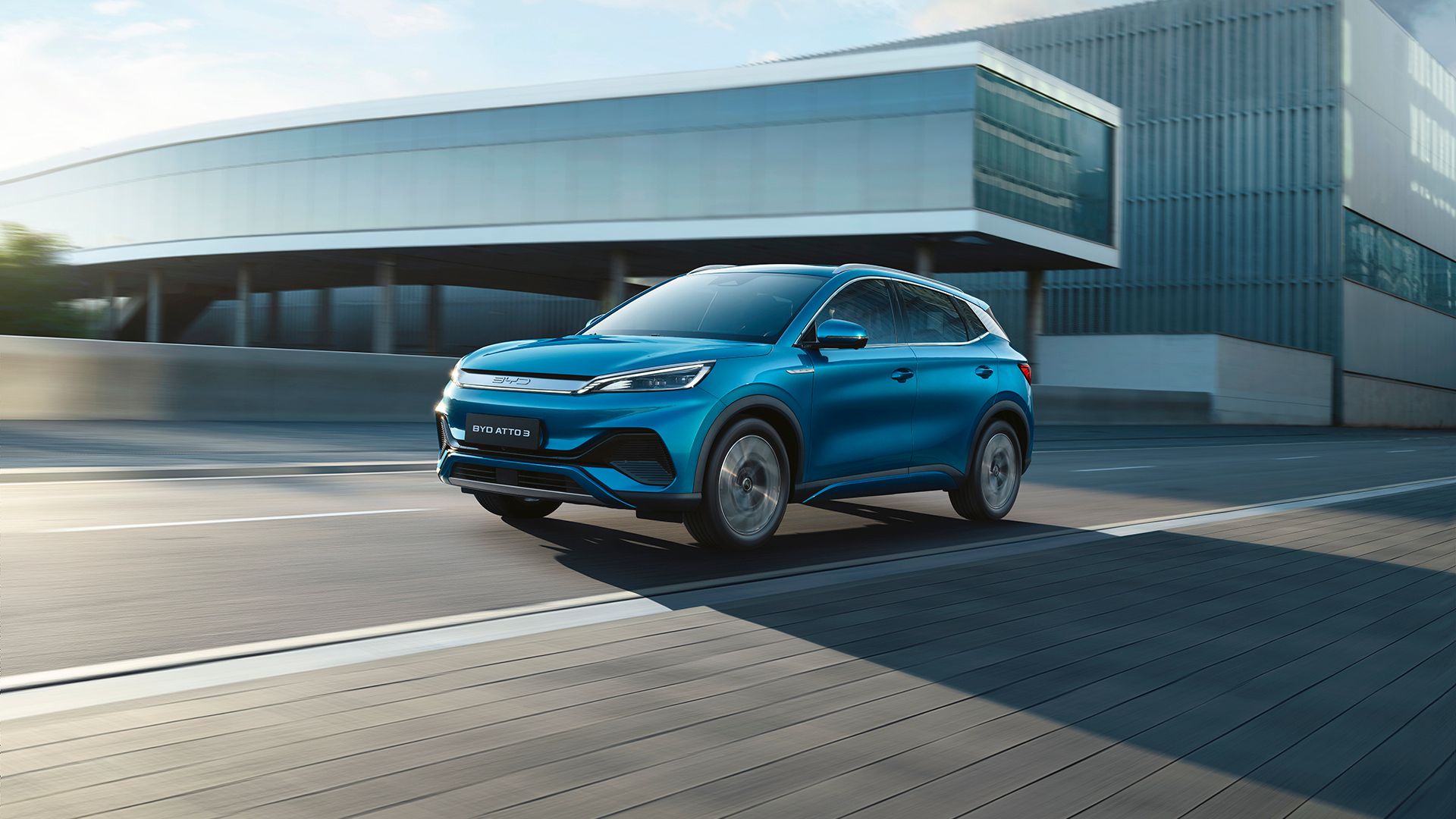 Atto 3 blue car