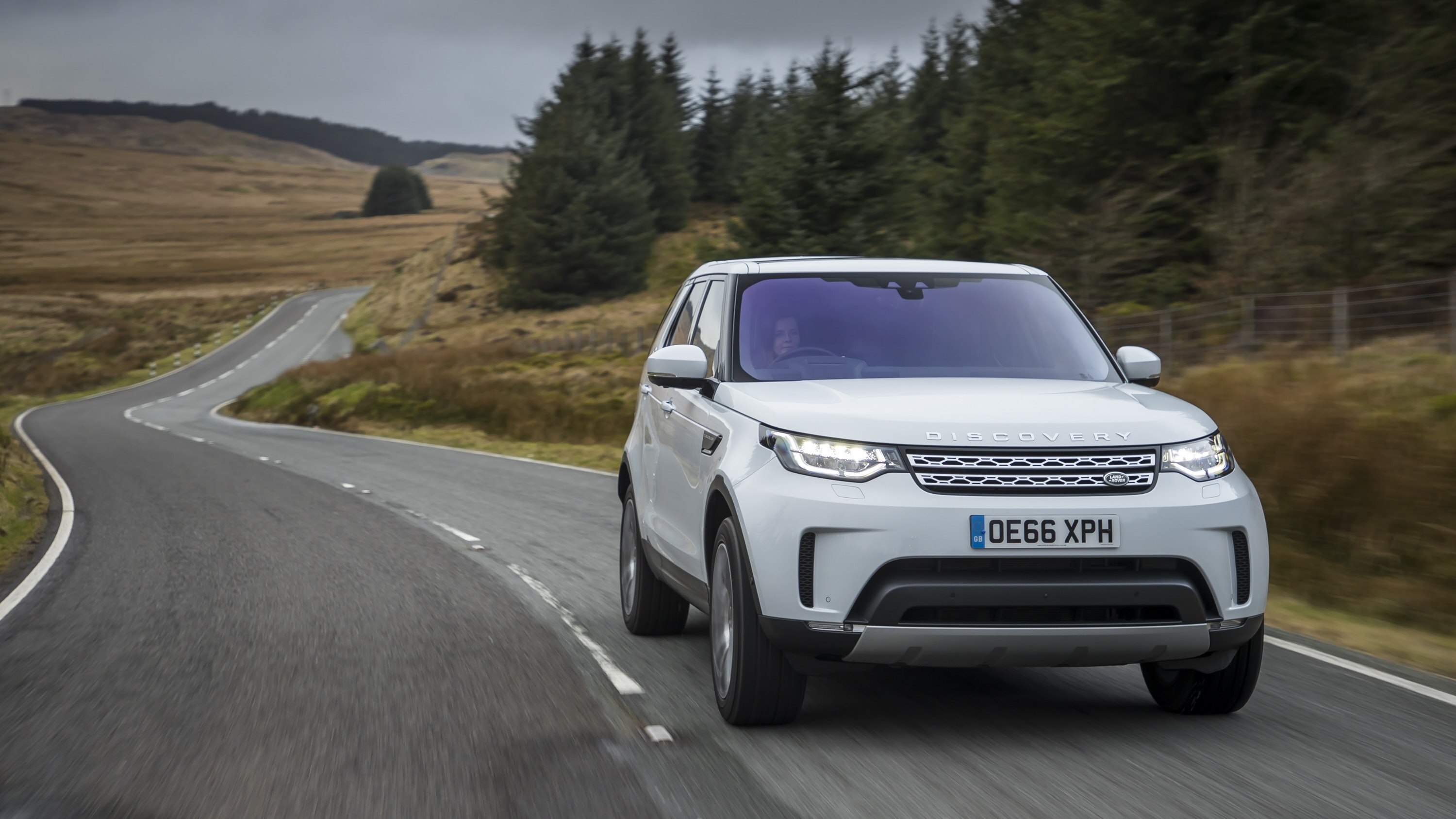 Land Rover Discovery Front