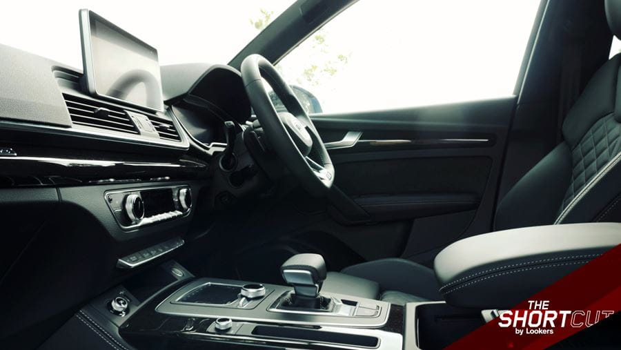 The Q5 Vorsprung's interior gets the leather treatment