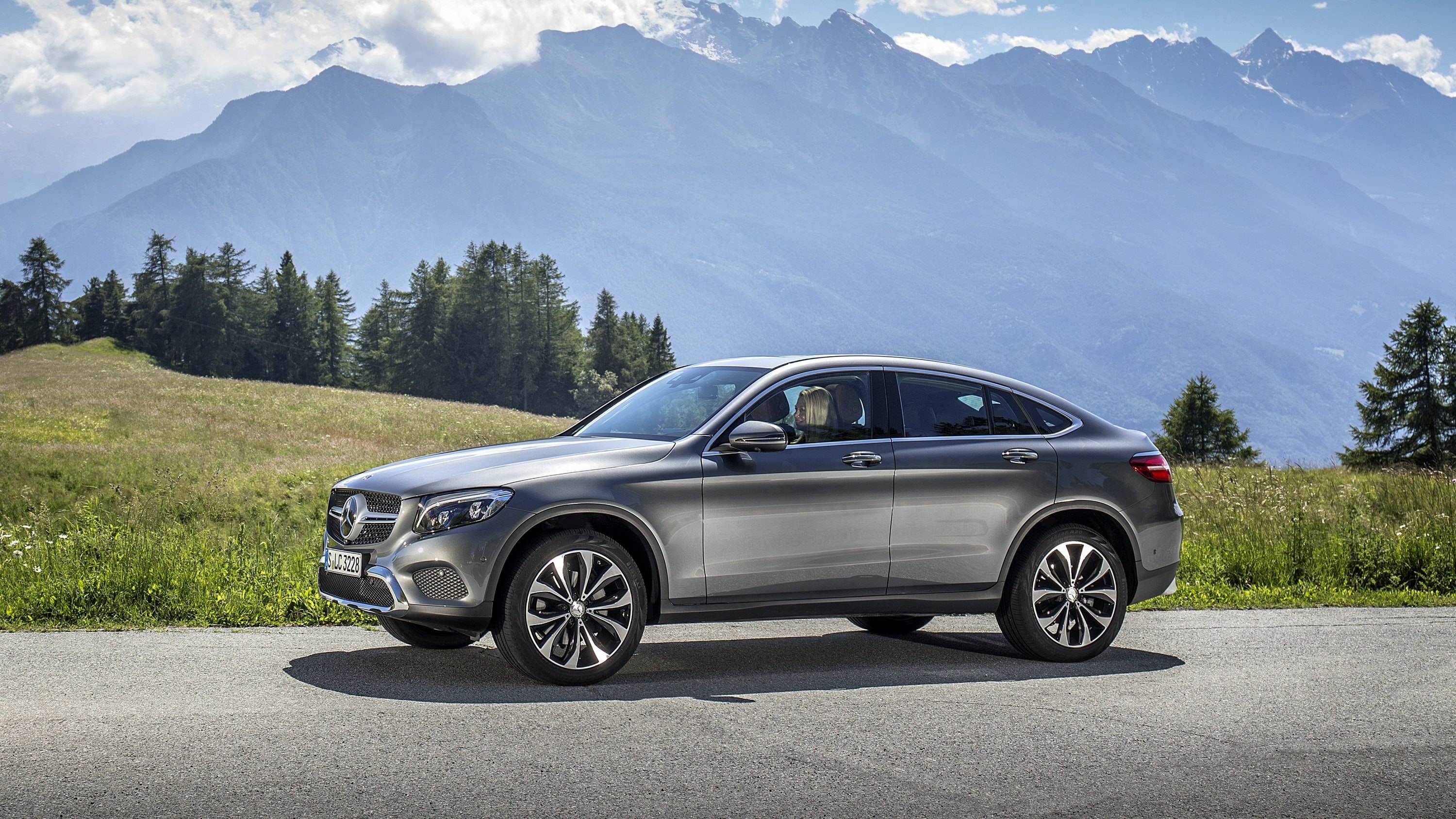 Merc's smallest SUV coupe ranks well on styling