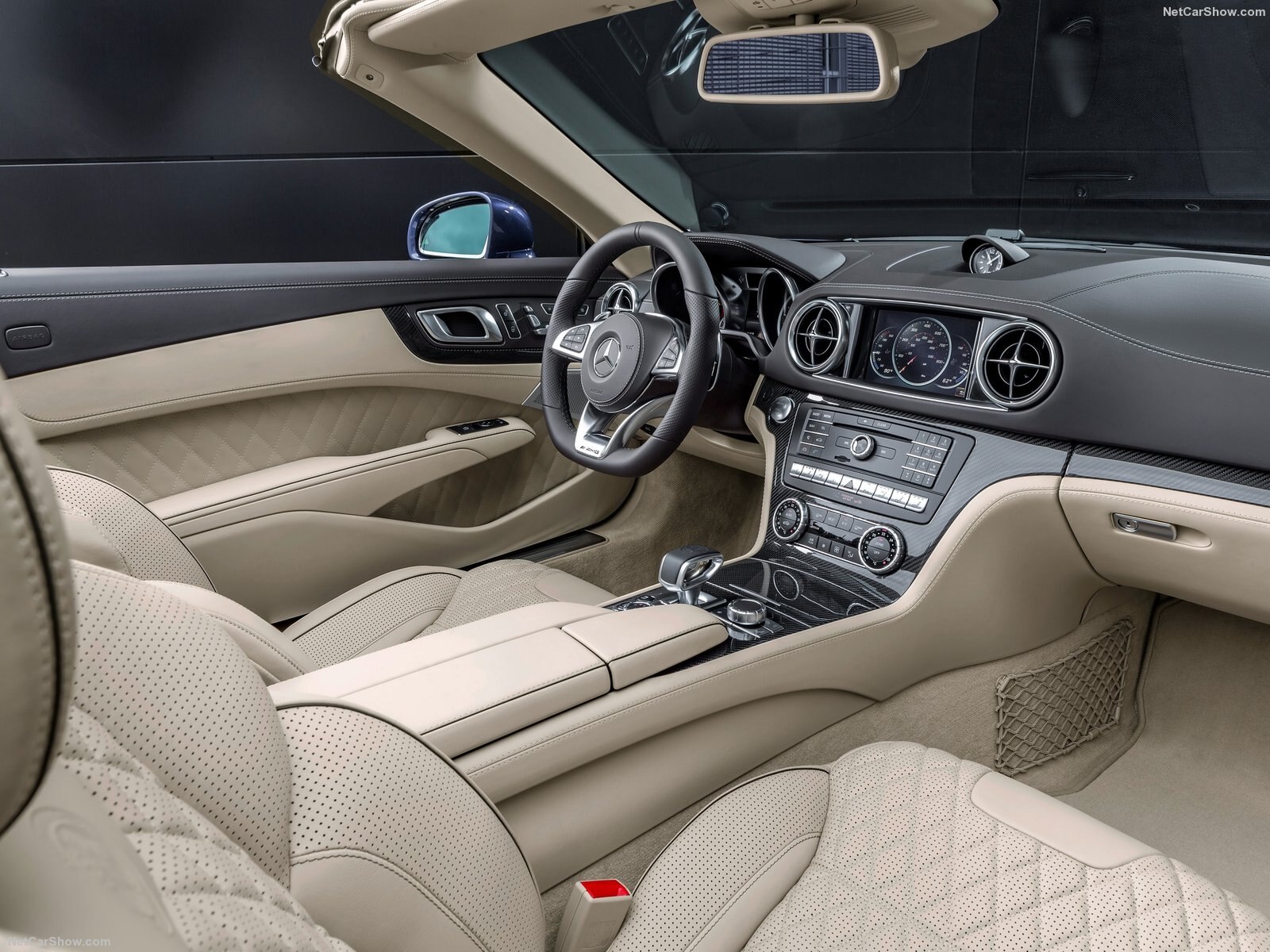 Mercedes-AMG SL 63 - Interior