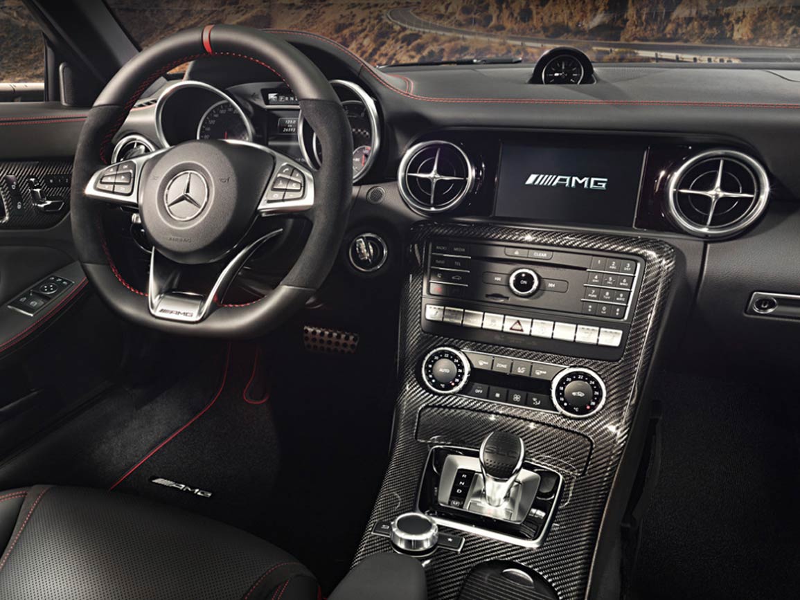 Mercedes-AMG SLC 43 - Interior