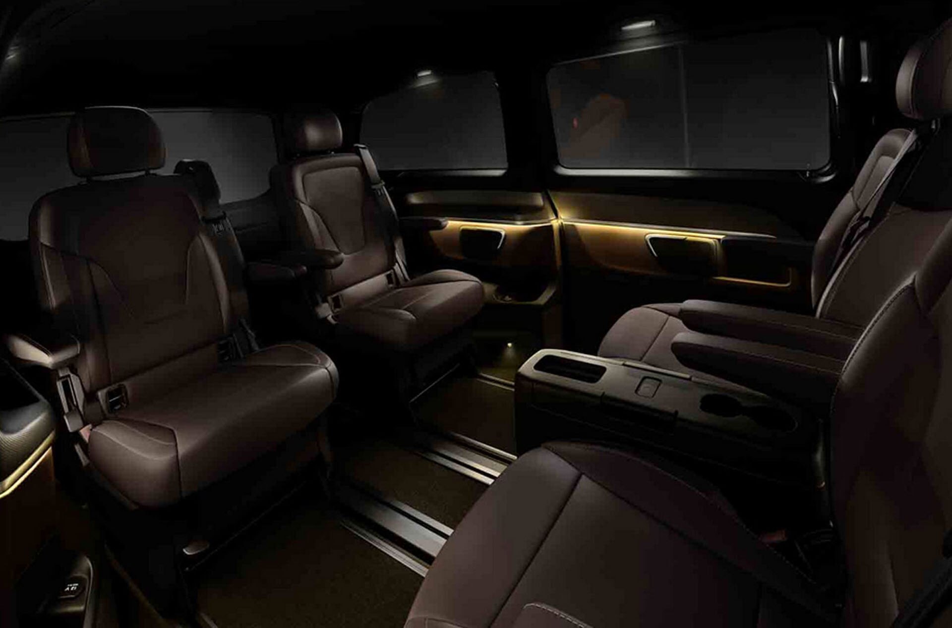 Mercedes-Benz V-Class interior back