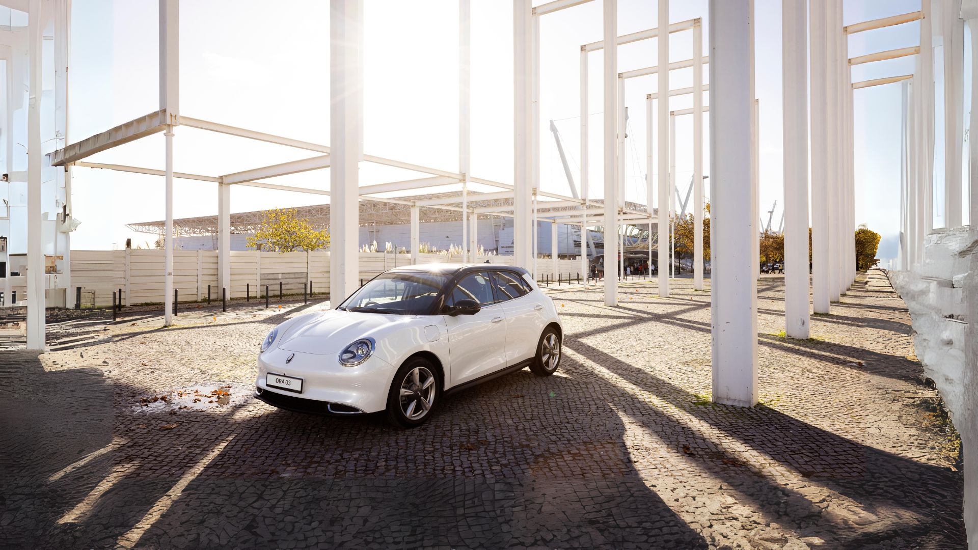 White ORA 03 Lifestyle header Q1 2024